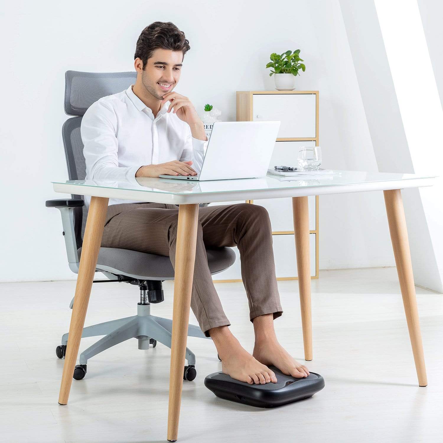 SNAILAX Foot massager Shiatsu Kneading Foot & Back Massager - 593